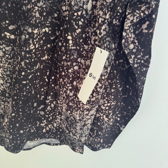 🆕✨ Lululemon LAB Ashta Henley Long Sleeve - Planet Surface Black Granite Multi - Picture 6 of 10
